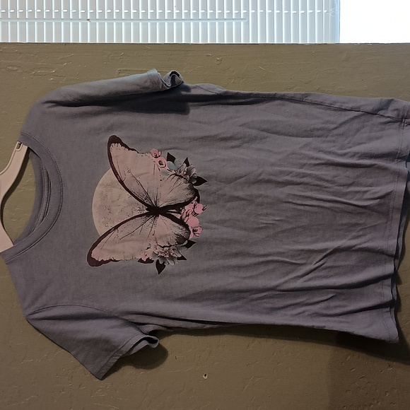 Aeropostale Other - Aeropostale Light Purple Butterfly Moon Graphic Tshirt Girls L
